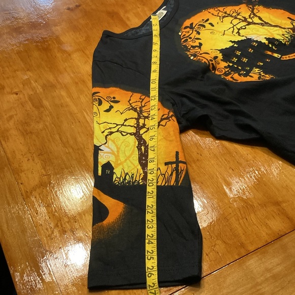 Collections Etc Haunted House Printed Casual Top - Host Pick - Picture 8 of 9